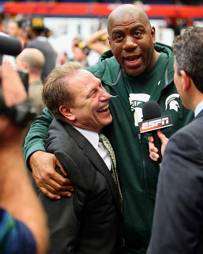 2015-0329-Magic-Johnson-Tom-Izzo-X159460_TK1_4339.jpg